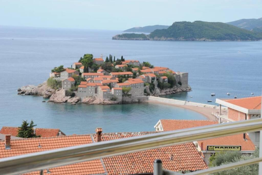Bmv Room With East Island View Sveti Stefan Eksteriør bilde